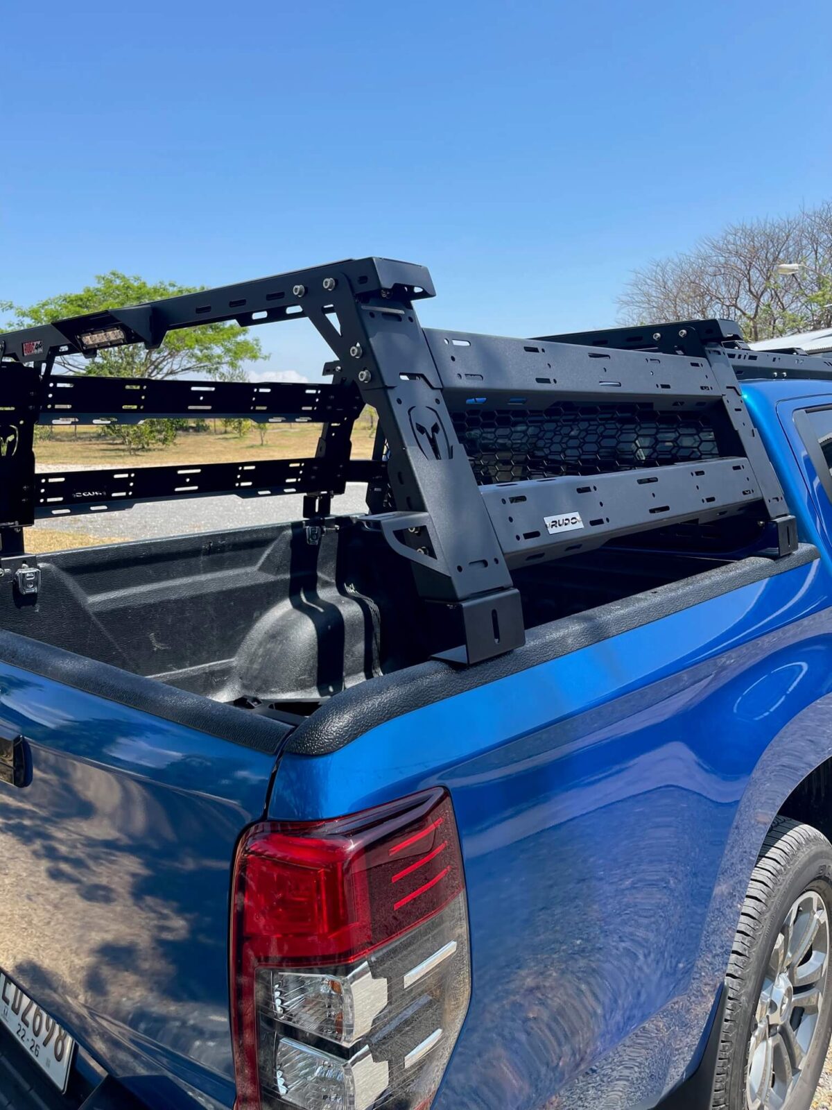 Rack de vagón alto con refuerzos laterales – Rudo4x4
